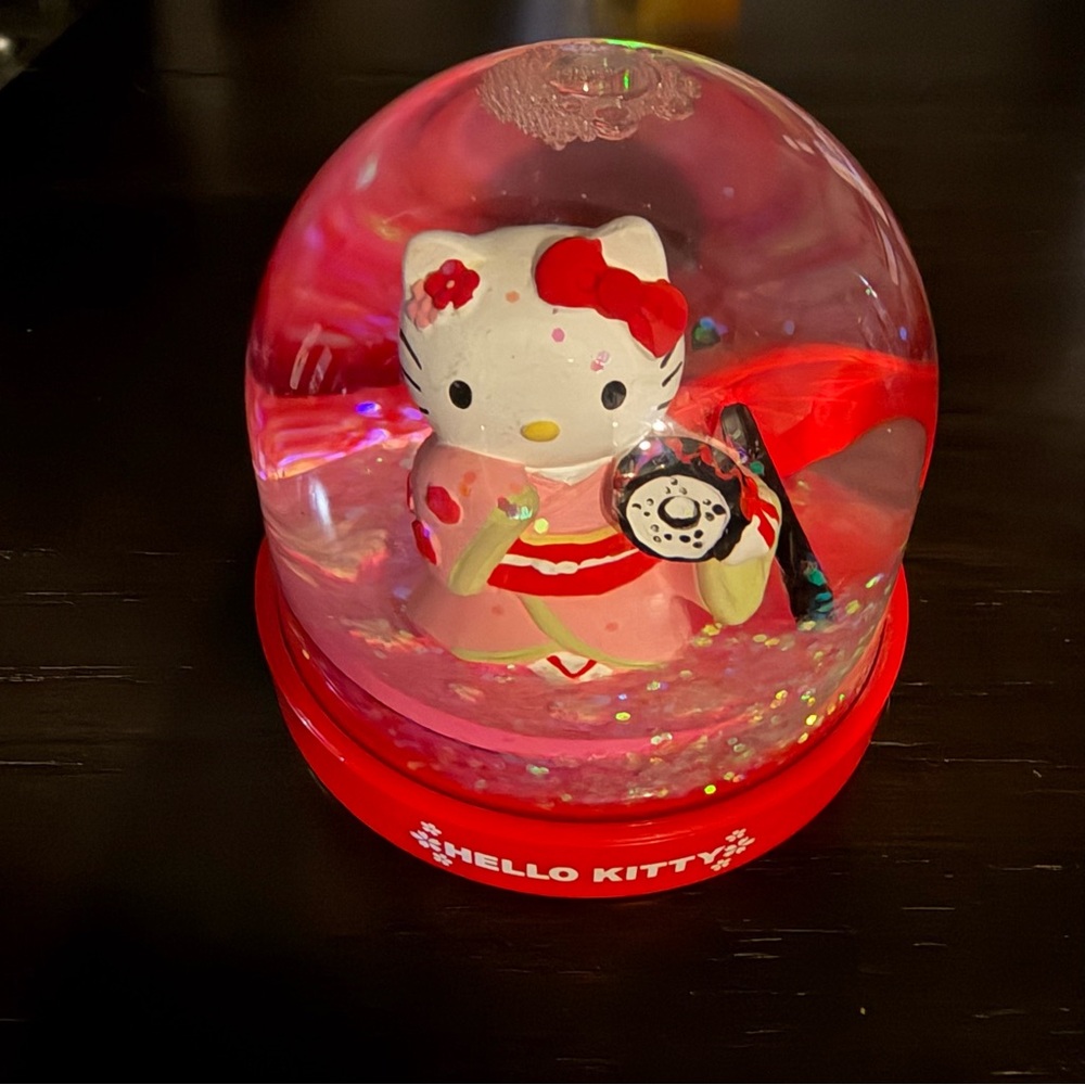 Hello Kitty Red Snow Globe from Japan